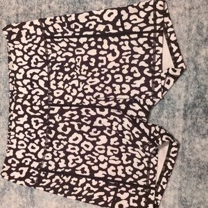 Zyia light n tight Hustle Shorts